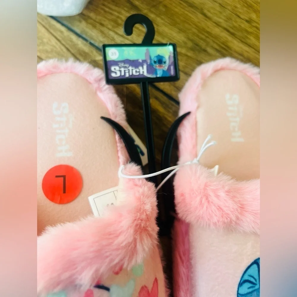 Disney Stitch Slippers size 2/3 fits NWT